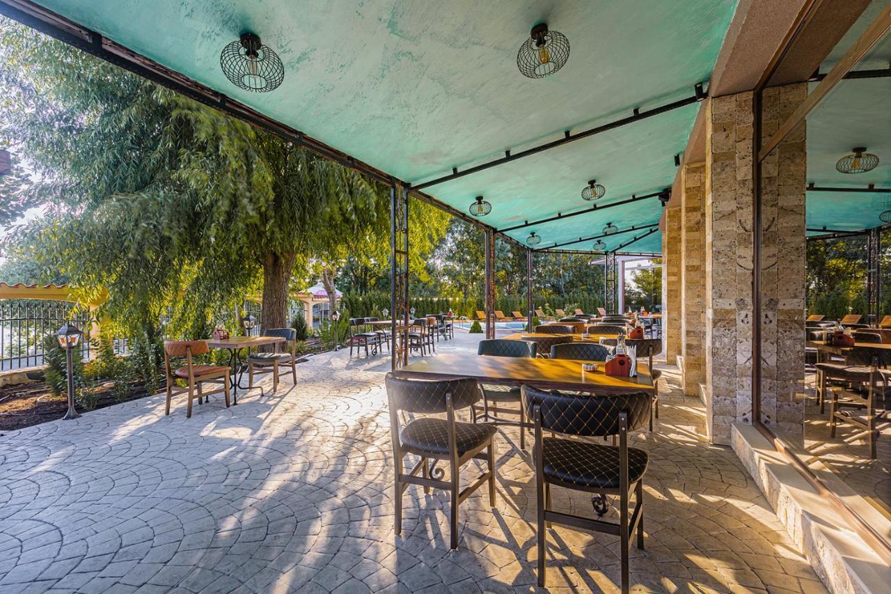 Lecardo Hotel Aheloy Luaran gambar
