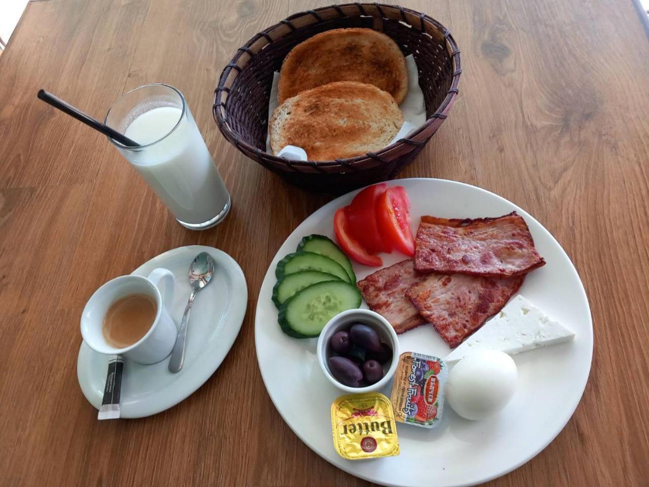 Lecardo Hotel Aheloy Luaran gambar